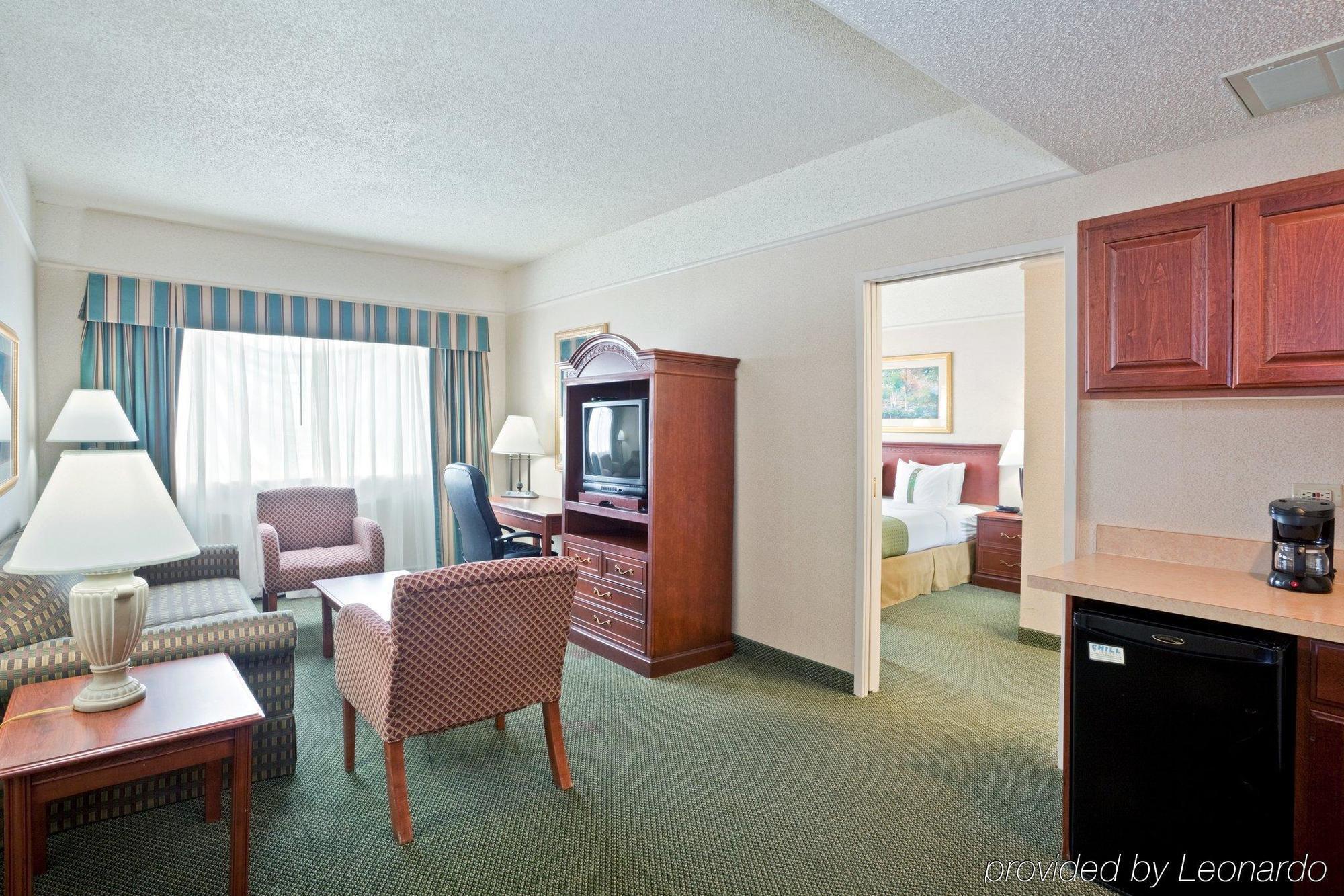 Holiday Inn Hotel & Suites Overland Park-West, An Ihg Hotel Pokoj fotografie