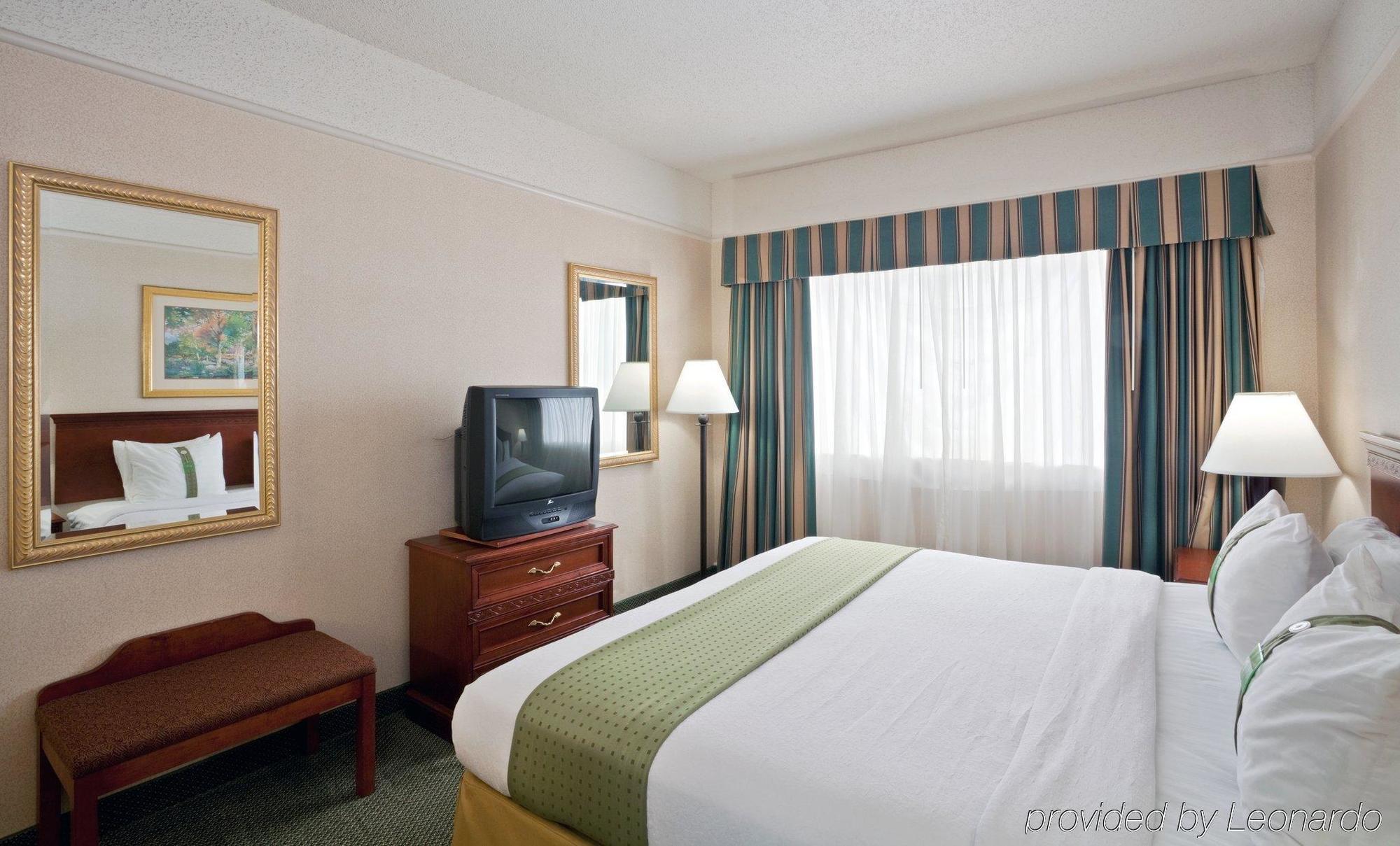 Holiday Inn Hotel & Suites Overland Park-West, An Ihg Hotel Pokoj fotografie